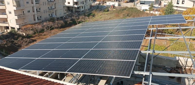 Tilted array on a raised frame