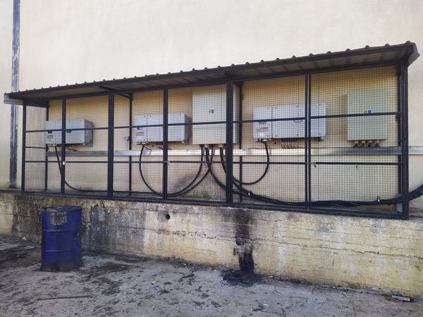 String inverters under a covered wall